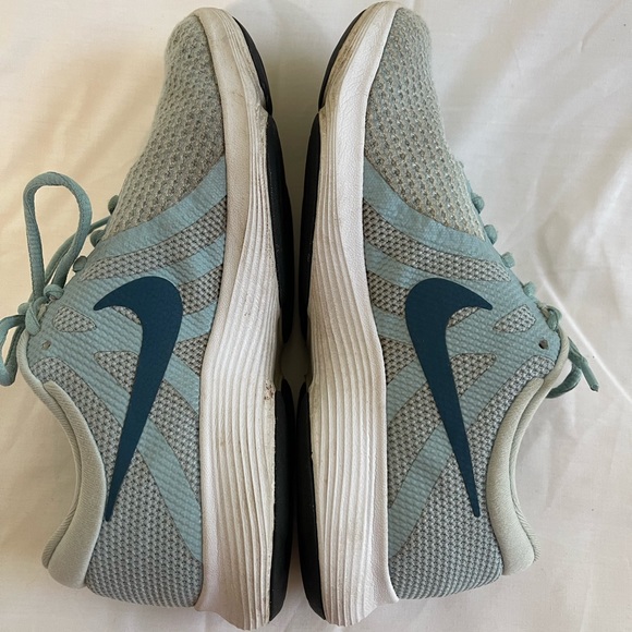 Nike Women's Revolution 4 Running Shoe Ocean Bliss/Blue Force/Glacier Blue SZ 7 - Picture 13 of 13